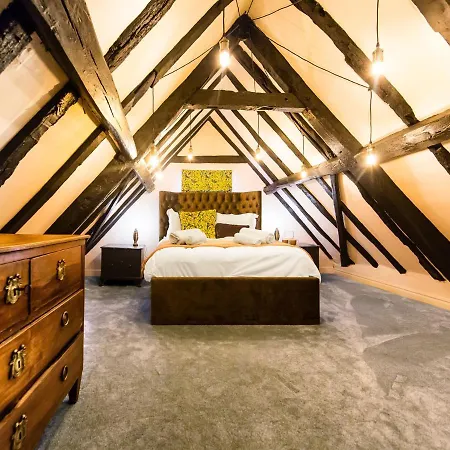 Luxury Travel Emporium Yo1 - Exquisite 400 Year Old, Centre Townhouse York