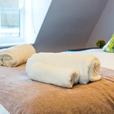 Luxury Travel Emporium Yo1 - Exquisite 400 Year Old, Centre Townhouse Feriehus