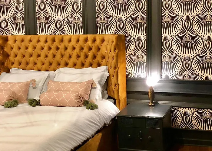 Luxury Travel Emporium Yo1 - Exquisite 400 Year Old, Centre Townhouse Сasa de vacaciones *