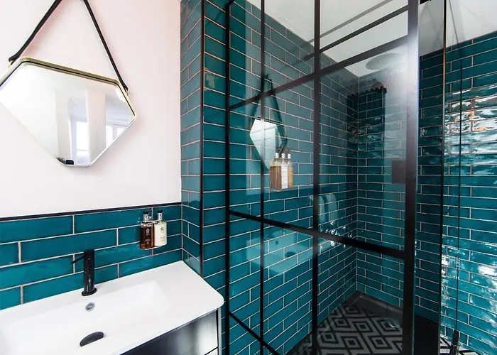 Luxury Travel Emporium Yo1 - Exquisite 400 Year Old, Centre Townhouse