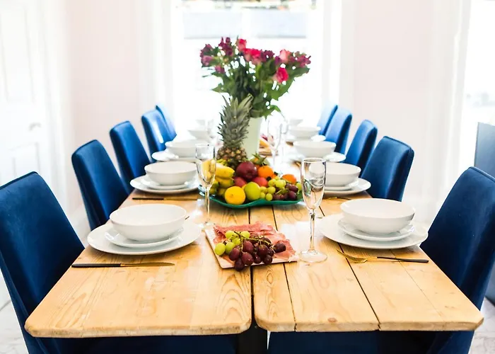 Luxury Travel Emporium Yo1 - Exquisite 400 Year Old, Centre Townhouse *