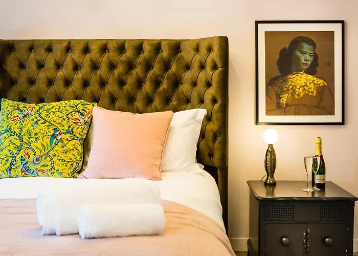 Luxury Travel Emporium Yo1 - Exquisite 400 Year Old, Centre Townhouse Сasa de vacaciones York