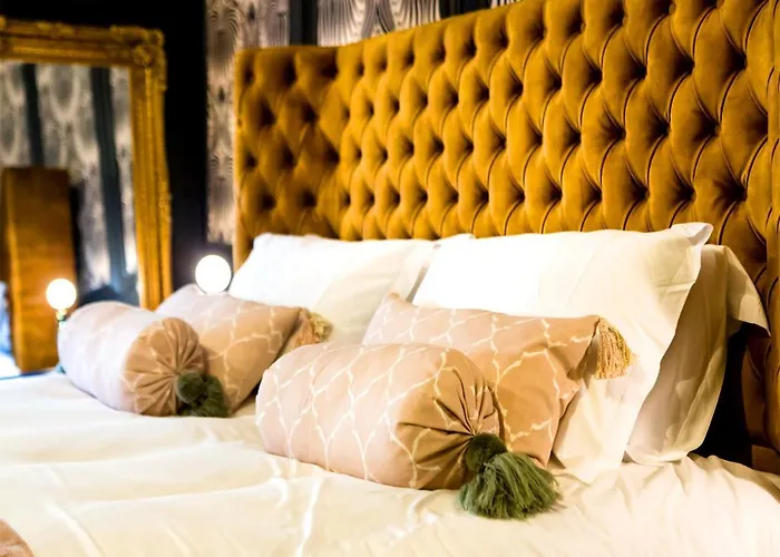 Сasa de vacaciones Luxury Travel Emporium Yo1 - Exquisite 400 Year Old, Centre Townhouse *