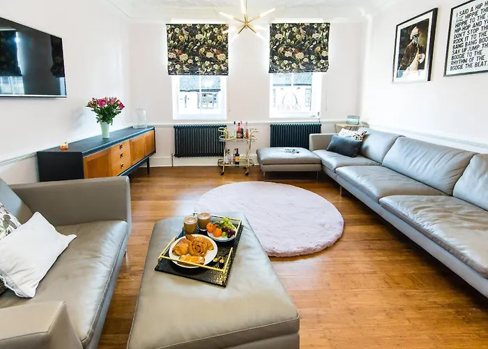 Сasa de vacaciones Luxury Travel Emporium Yo1 - Exquisite 400 Year Old, Centre Townhouse *