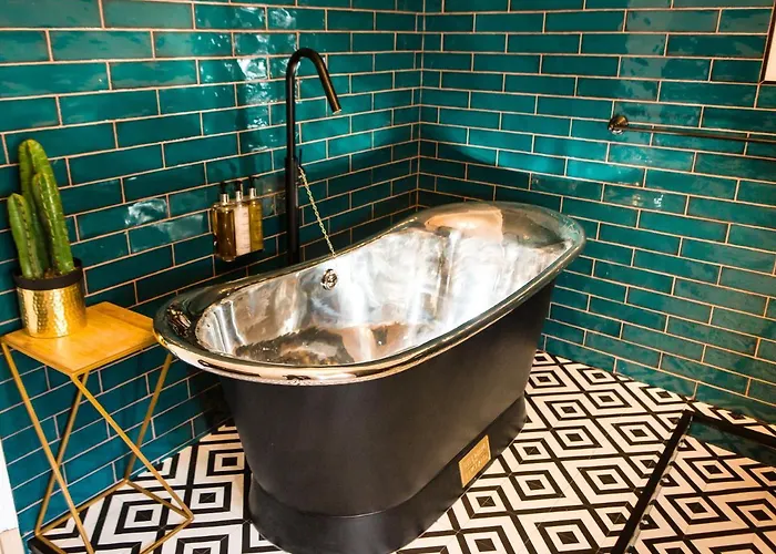 Luxury Travel Emporium Yo1 - Exquisite 400 Year Old, Centre Townhouse