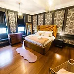 Luxury Travel Emporium Yo1 - Exquisite 400 Year Old, Centre Townhouse * Йорк