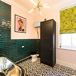 Luxury Travel Emporium Yo1 - Exquisite 400 Year Old, Centre Townhouse *